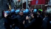 Materdei risponde allo sgombero. Napoli resiste